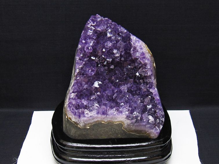 2.3Kg アメジスト クラスター アメジスト 原石 ウルグアイ産 amethyst 台座付属 一点物 192-716