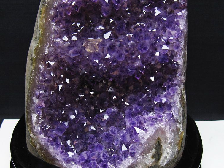 2.5Kg アメジスト クラスター アメジスト 原石 ウルグアイ産 amethyst 台座付属 一点物 192-717