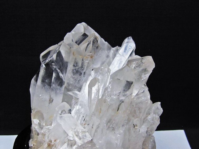 2.4Kg 水晶 クラスター マダガスカル産 台座付属 水晶 原石 192-777