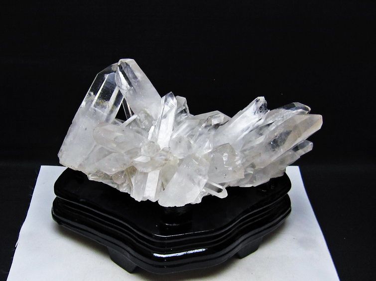 2.6Kg 水晶 クラスター マダガスカル産 台座付属 水晶 原石 192-779