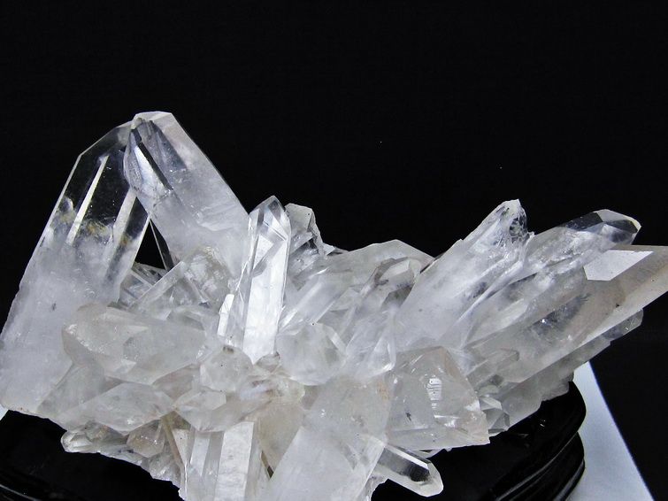 2.6Kg 水晶 クラスター マダガスカル産 台座付属 水晶 原石 192-779