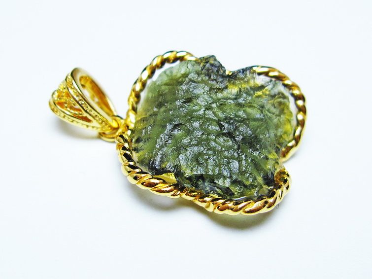 モルダバイト ペンダント 原石 ペンダントトップ 199-419