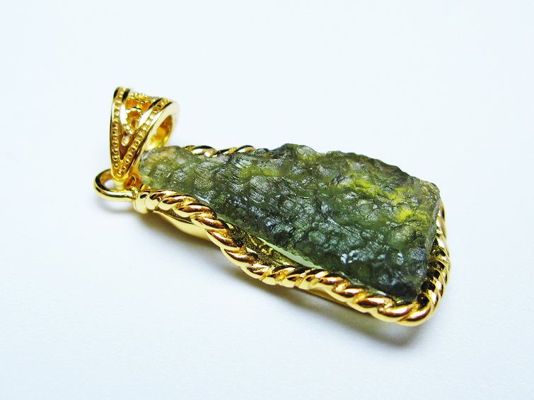 モルダバイト ペンダント 原石 ペンダントトップ 199-426