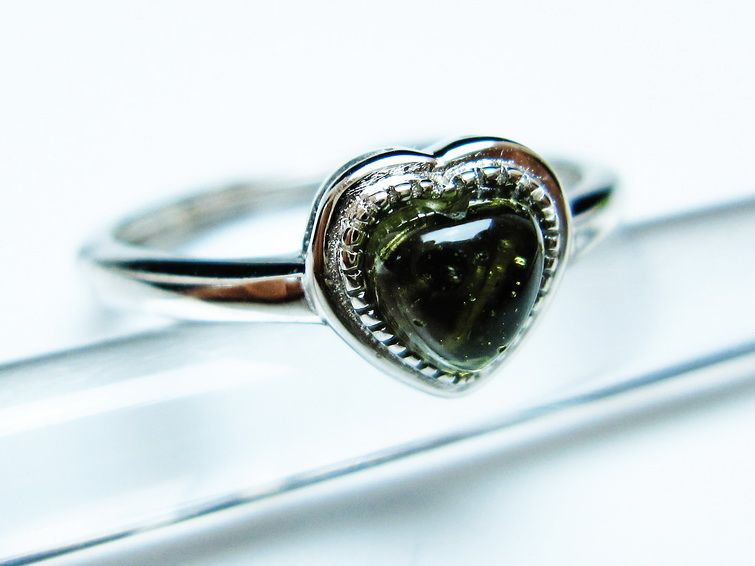 モルダバイト リング 指輪 ハート 12号 フリーサイズ 一点物 199-433