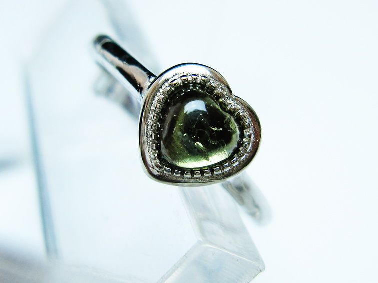 モルダバイト リング 指輪 ハート 12号 フリーサイズ 一点物 199-434