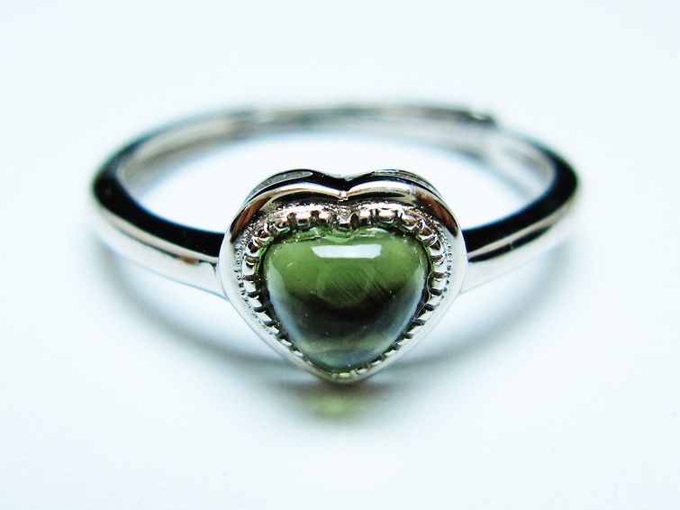 モルダバイト リング 指輪 ハート 12号 フリーサイズ 一点物 199-435