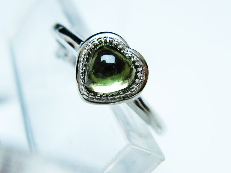 モルダバイト リング 指輪 ハート 12号 フリーサイズ 一点物 199-435