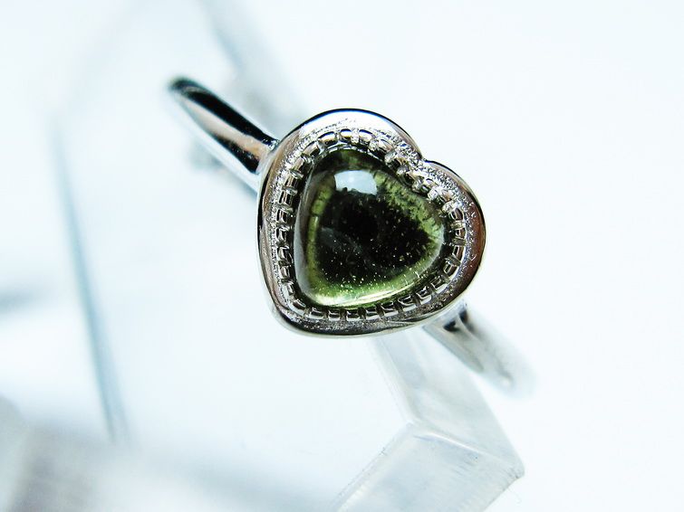 モルダバイト リング 指輪 ハート 13号 フリーサイズ 一点物 199-437