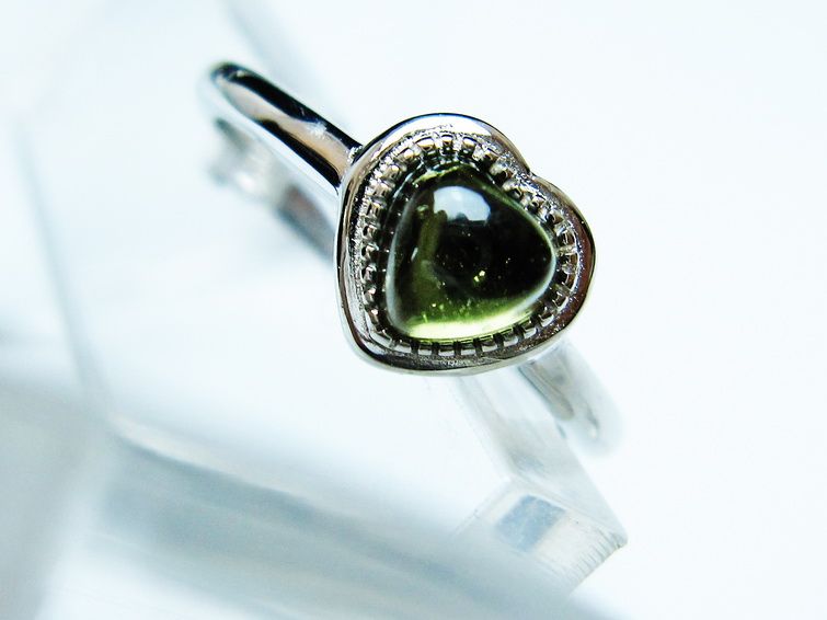 モルダバイト リング 指輪 ハート 13号 フリーサイズ 一点物 199-438