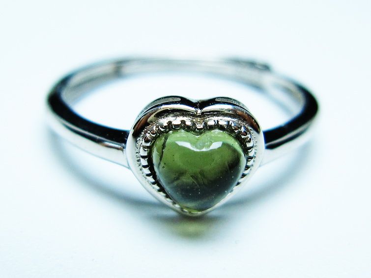 モルダバイト リング 指輪 ハート 12号 フリーサイズ 一点物 199-441