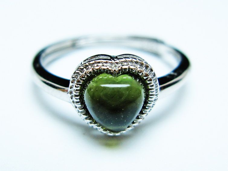 モルダバイト リング 指輪 ハート 12号 フリーサイズ 一点物 199-444