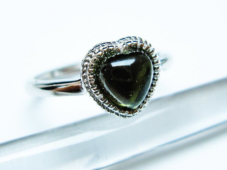 モルダバイト リング 指輪 ハート 12号 フリーサイズ 一点物 199-444