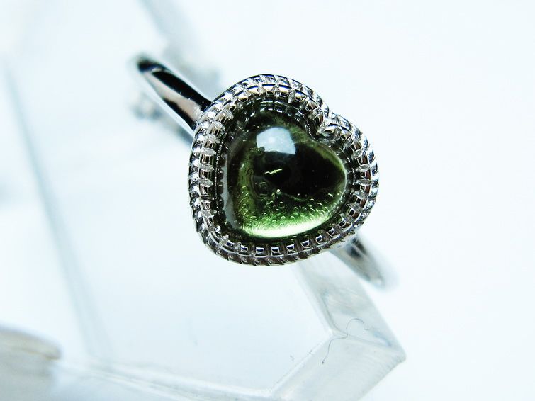 モルダバイト リング 指輪 ハート 12号 フリーサイズ 一点物 199-446