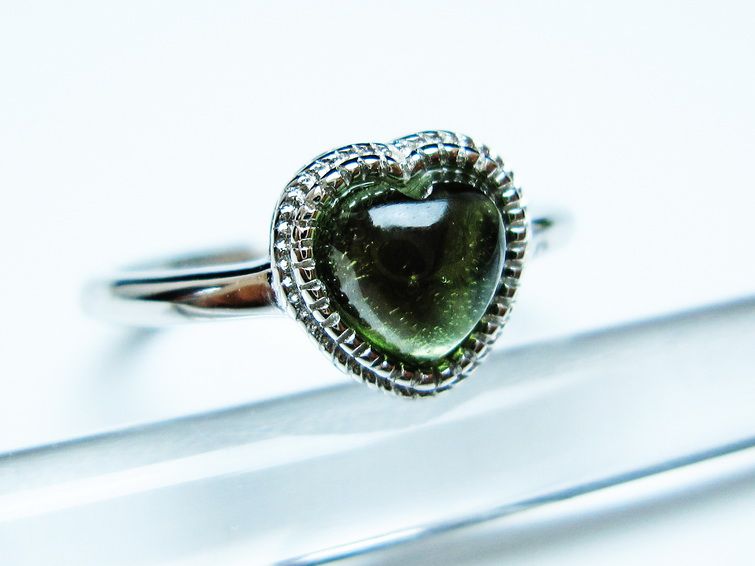 モルダバイト リング 指輪 ハート 12号 フリーサイズ 一点物 199-446