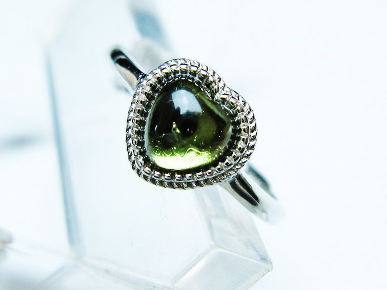 モルダバイト リング 指輪 ハート 12号 フリーサイズ 一点物 199-448