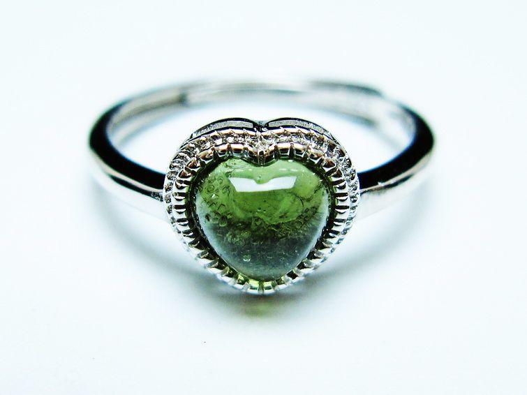 モルダバイト リング 指輪 ハート 12号 フリーサイズ 一点物 199-451