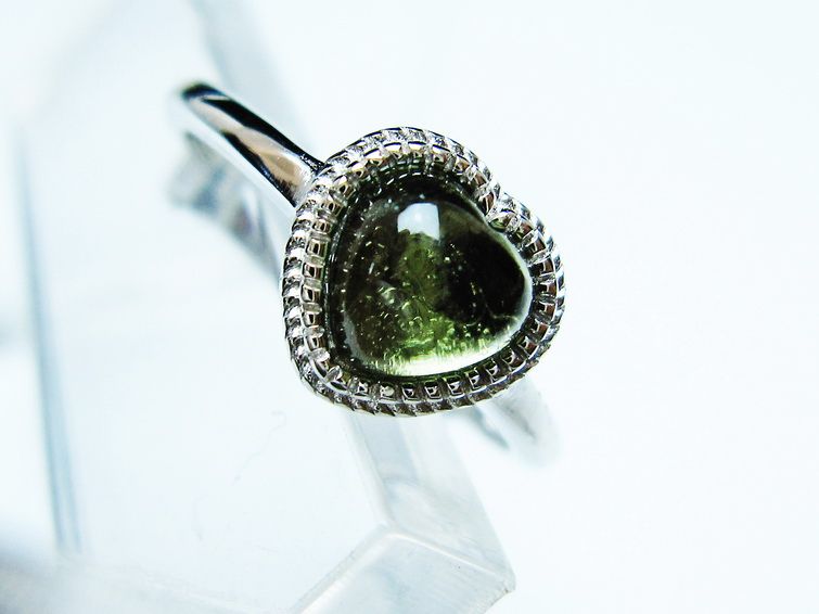 モルダバイト リング 指輪 ハート 12号 フリーサイズ 一点物 199-451