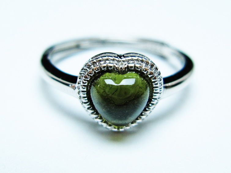 モルダバイト リング 指輪 ハート 12号 フリーサイズ 一点物 199-453