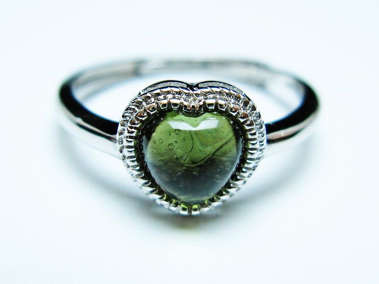 モルダバイト リング 指輪 ハート 13号 フリーサイズ 一点物 199-454