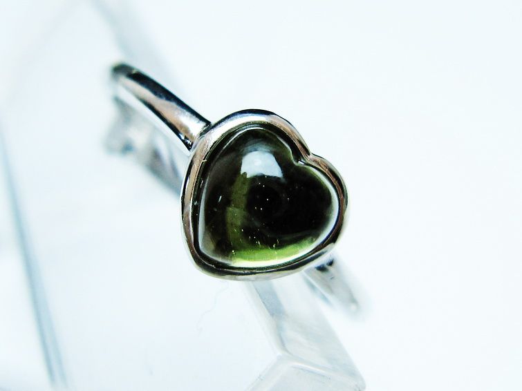 モルダバイト リング 指輪 ハート 12号 フリーサイズ 一点物 199-459