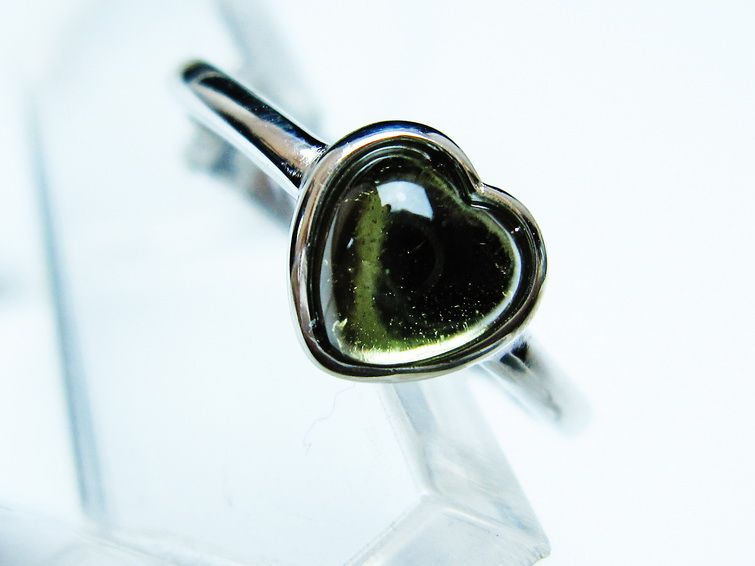 モルダバイト リング 指輪 ハート 12号 フリーサイズ 一点物 199-461