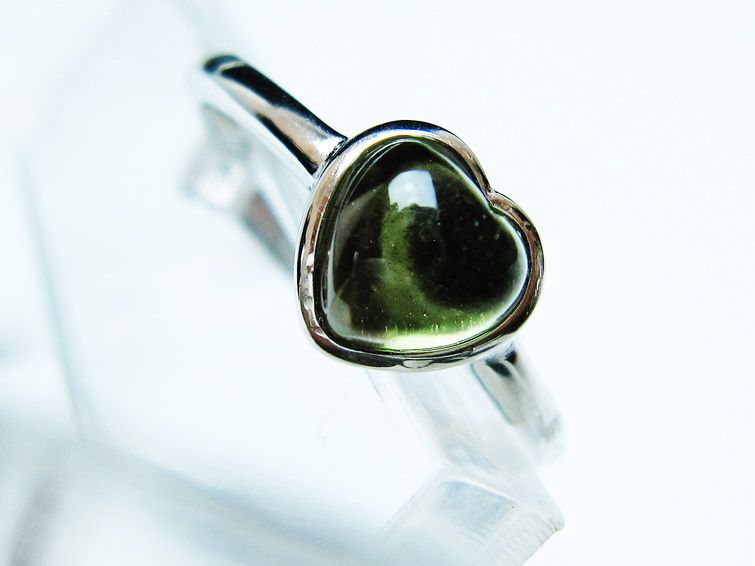 モルダバイト リング 指輪 ハート 14号 フリーサイズ 一点物 199-466