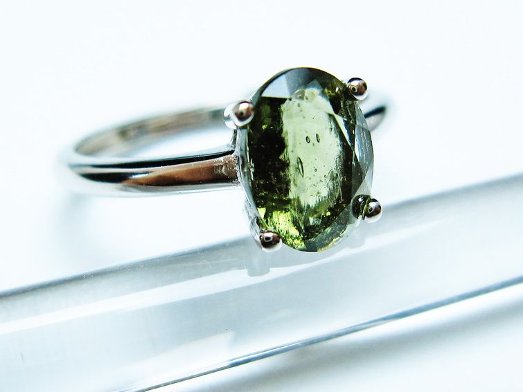 モルダバイト リング 指輪 13号 フリーサイズ 一点物 199-467