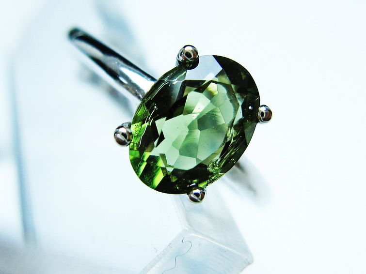 モルダバイト リング 指輪 13号 フリーサイズ 一点物 199-474