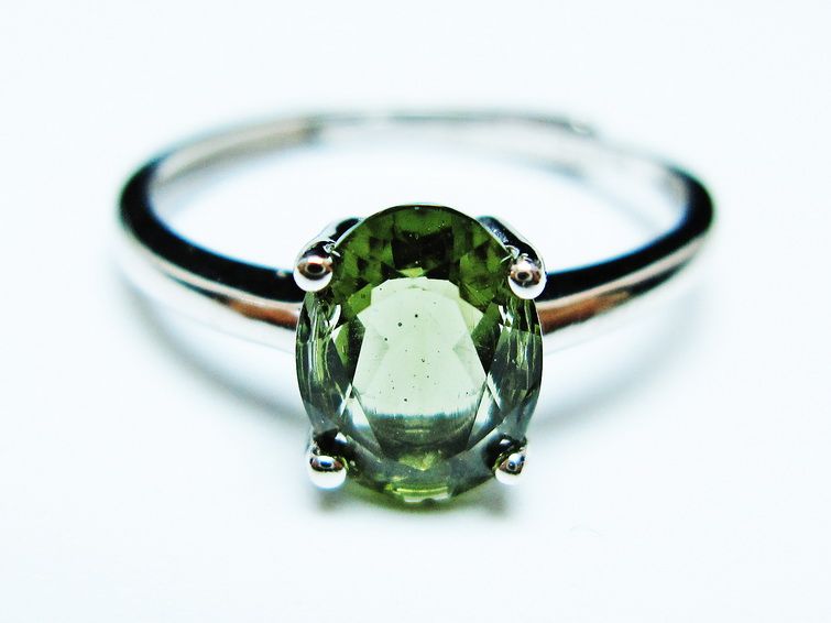 モルダバイト リング 指輪 14号 フリーサイズ 一点物 199-476