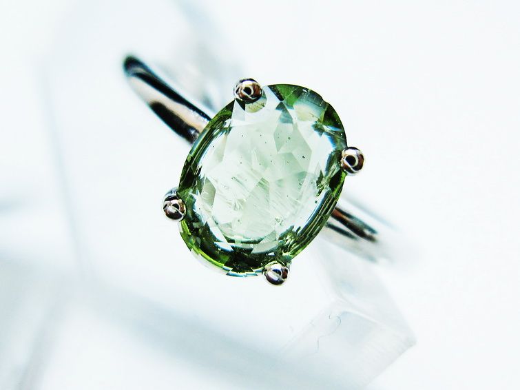 モルダバイト リング 指輪 12号 フリーサイズ 一点物 199-477