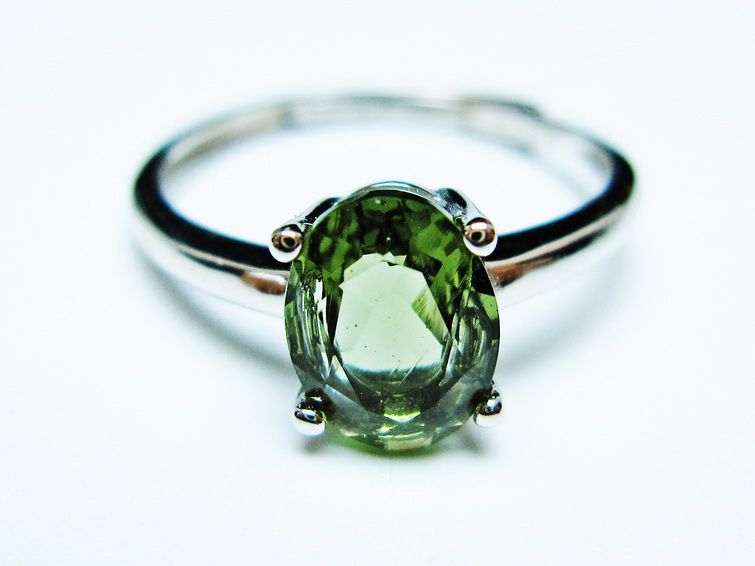 モルダバイト リング 指輪 12号 フリーサイズ 一点物 199-479