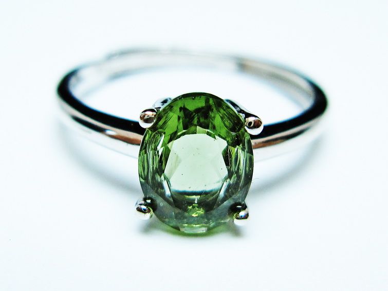 モルダバイト リング 指輪 14号 フリーサイズ 一点物 199-480