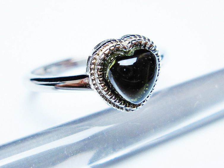 モルダバイト リング モルダウ石 指輪 ハート フリーサイズ 12号 一点物 メール便可 [M便 1/20] 199-616