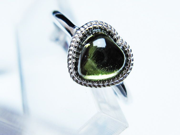 モルダバイト リング モルダウ石 指輪 ハート フリーサイズ 12号 一点物 メール便可 [M便 1/20] 199-629