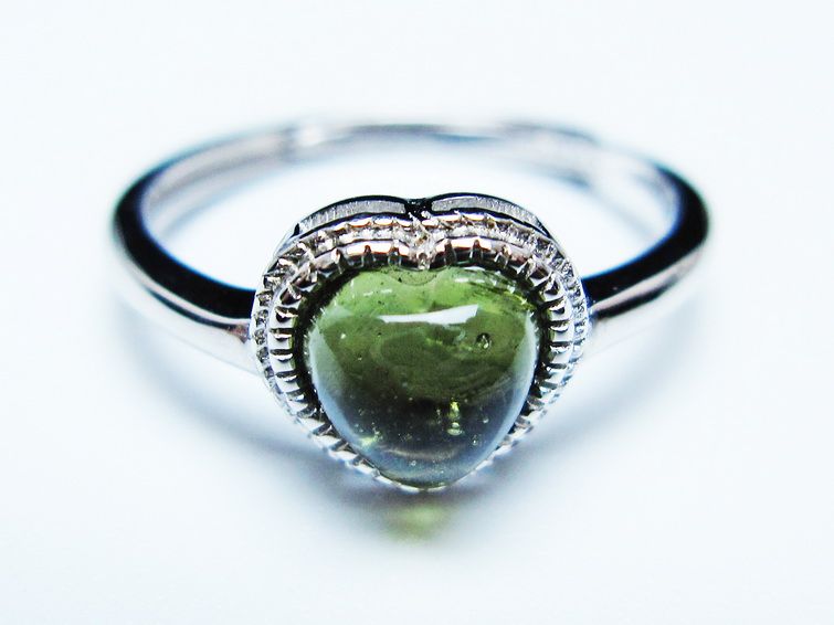 モルダバイト リング モルダウ石 指輪 ハート フリーサイズ 13号 一点物 メール便可 [M便 1/20] 199-635