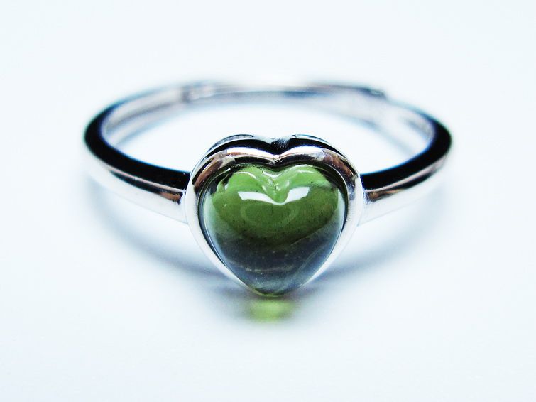 モルダバイト リング モルダウ石 指輪 ハート フリーサイズ 13号 一点物 メール便可 [M便 1/20] 199-640