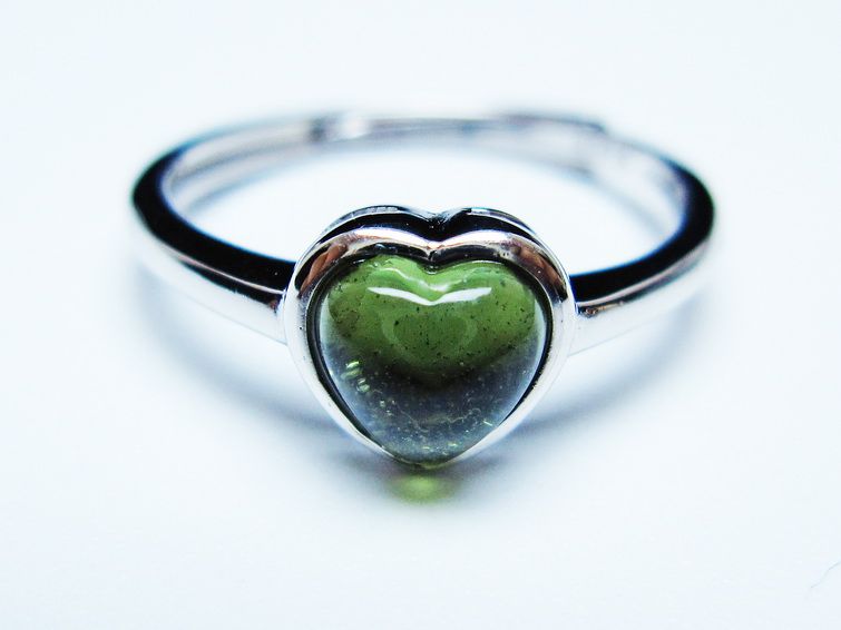 モルダバイト リング モルダウ石 指輪 ハート フリーサイズ 14号 一点物 メール便可 [M便 1/20] 199-654
