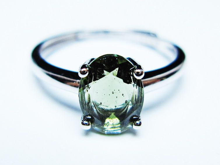 モルダバイト リング モルダウ石 指輪 フリーサイズ 13号 一点物 メール便可 [M便 1/20] 199-698