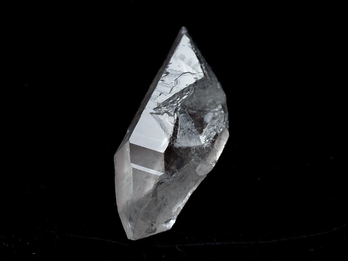 水晶 原石 アーカンソー産 クォーツインクォーツ 一点物 271-962