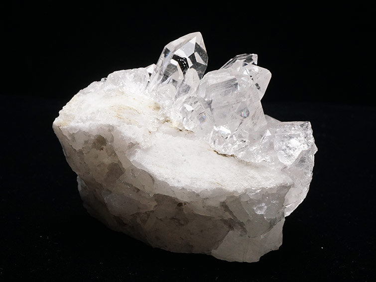 水晶 クラスター アーカンソー産 水晶 原石 一点物 272-270