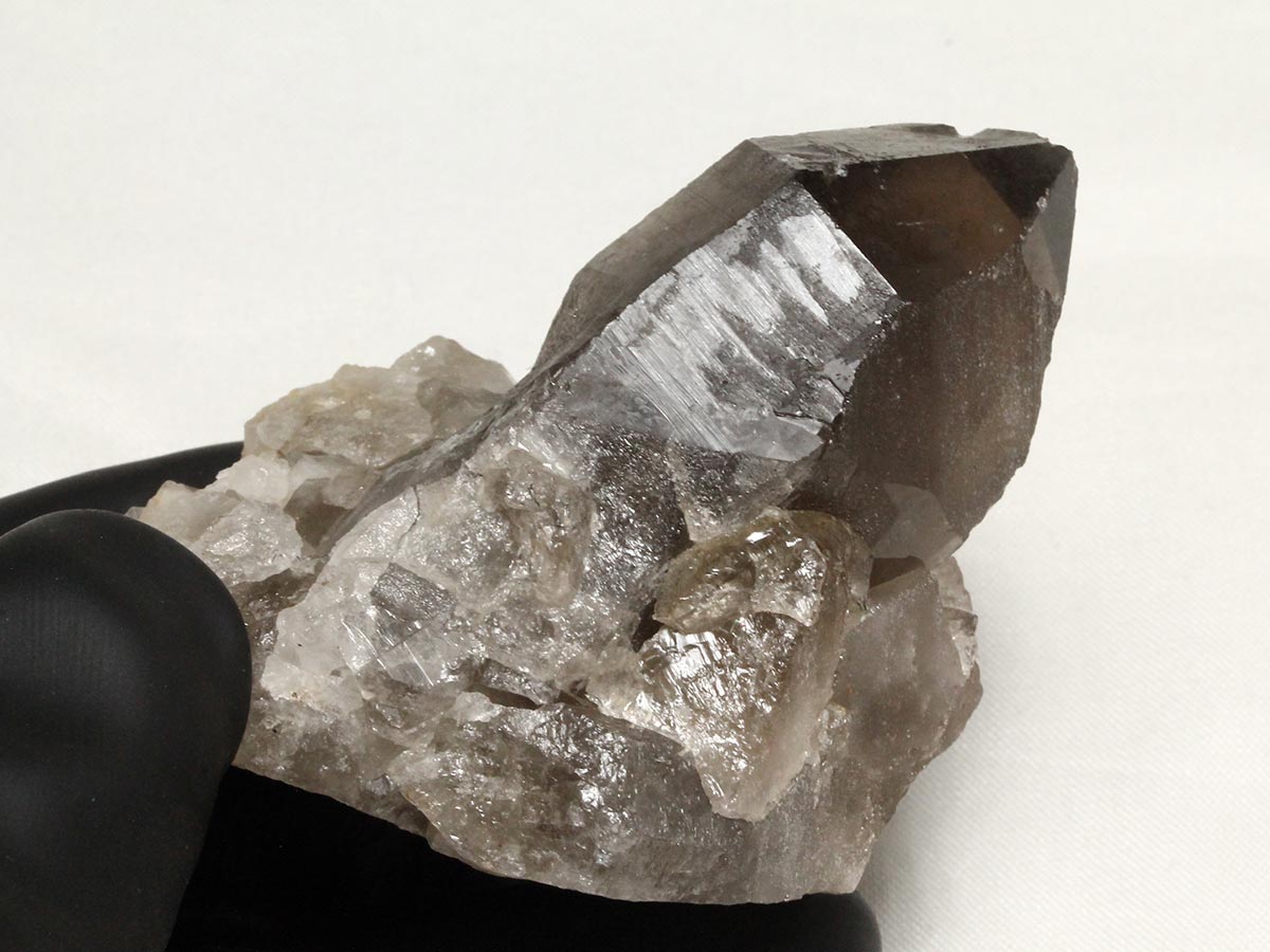 スモーキークォーツ クラスター ブラジル産 煙水晶 原石 一点物 272-323