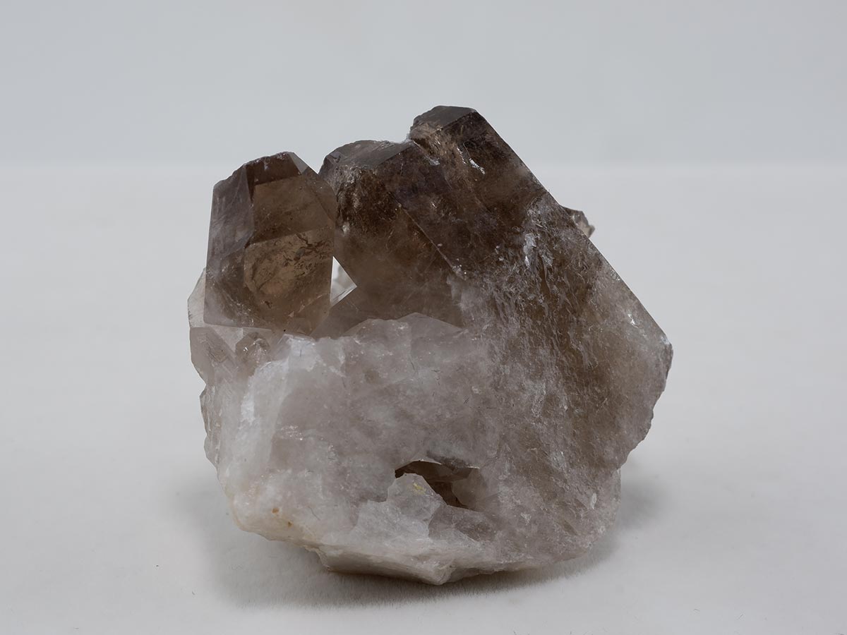 スモーキークォーツ クラスター ブラジル産 モリオン 黒水晶 原石 一点物 272-325