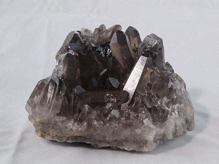 スモーキークォーツ クラスター モリオン 黒水晶 原石 ブラジル産 一点物 282-362