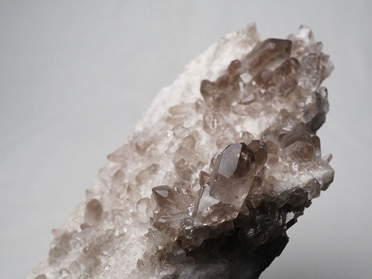 スモーキークォーツ クラスター 煙水晶 原石 モリオン 黒水晶 ブラジル産 一点物 282-504