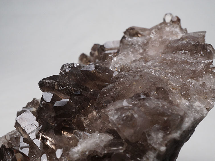 スモーキークォーツ クラスター 煙水晶 原石 モリオン 黒水晶 ブラジル産 一点物 282-513