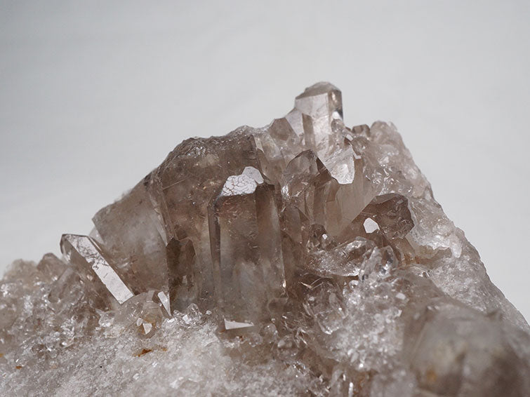 スモーキークォーツ クラスター 煙水晶 原石 モリオン 黒水晶 ブラジル産 一点物 282-514