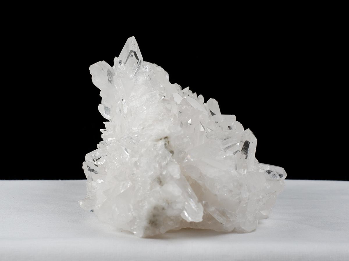 1.3Kg 水晶クラスター アーカンソー産 原石 一点物 282-706