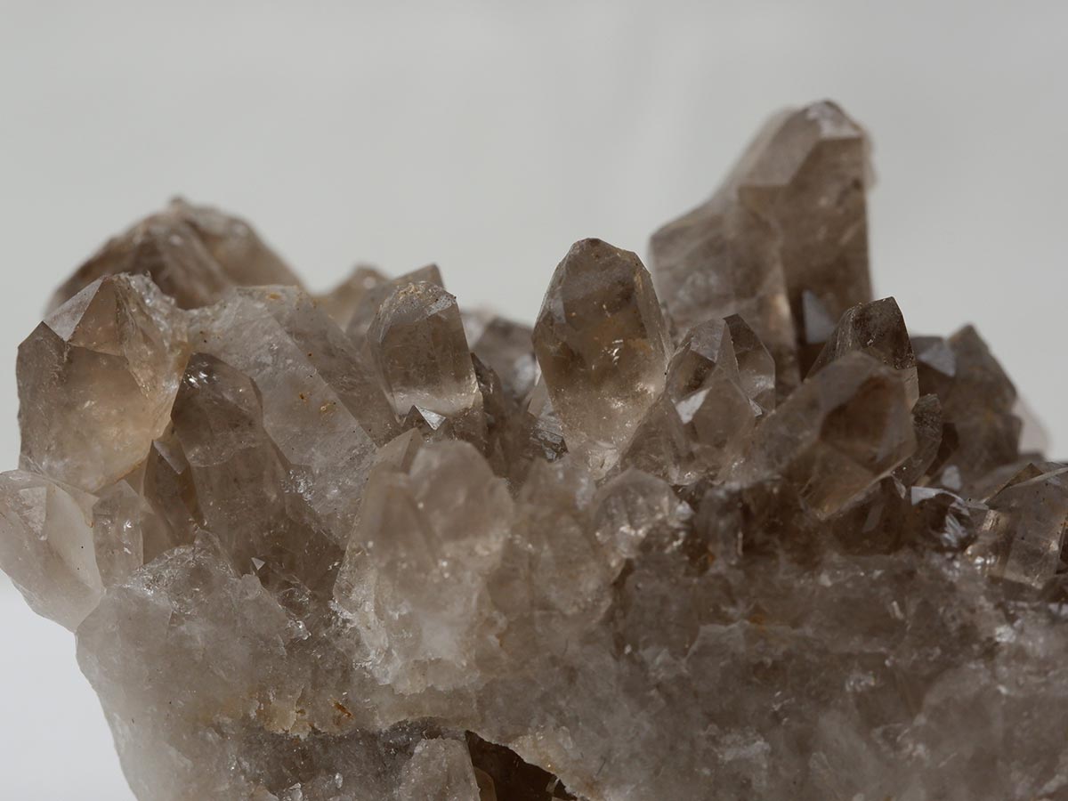 スモーキークォーツ クラスター ブラジル産 煙水晶 原石 一点物 282-719