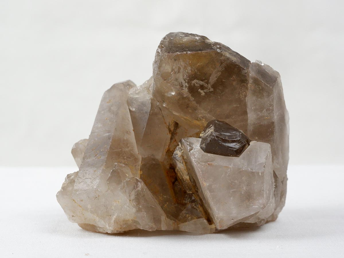 スモーキークォーツ クラスター ブラジル産 煙水晶 原石 一点物 282-720