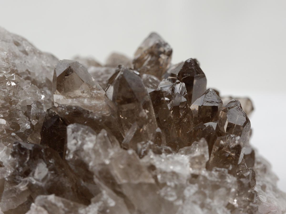 スモーキークォーツ クラスター ブラジル産 煙水晶 原石 一点物 282-721